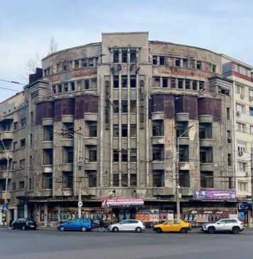 Consilierii locali ai Sectorului 1 au majorat impozitele pentru 13 clădiri aflate într-o stare avansată de degradare şi care pot pune viaţa oamenilor în pericol