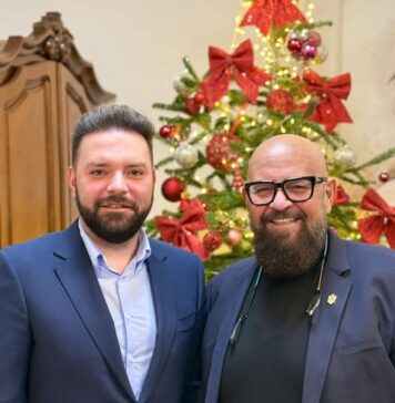 Mesajul lui Cristian Popescu Piedone, de Anul Nou: Sunt Cristian Popescu Piedone și te rog să ai grijă de țară și de oamenii ei buni! La mulți ani, români, oriunde sunteți!