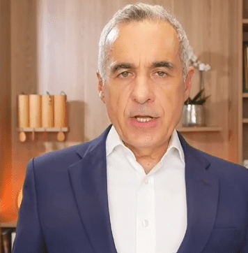 Călin Georgescu, un nou mesaj de forță: Politicienii au pus păcatele capitale pe masa poporului nostru