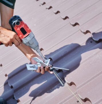 Semnele care indică faptul că acoperișul tău are nevoie urgentă de reparații