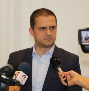 Preşedintele PSD Sibiu, după apariţia de imagini cu el şi cu mercenarul Potra: E normal să porţi discuţii cu orice actor politic atâta timp cât nu există niciun fel de acuzaţie