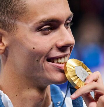 David Popovici, nominalizat la titlul de cel mai bun înotător european al anului