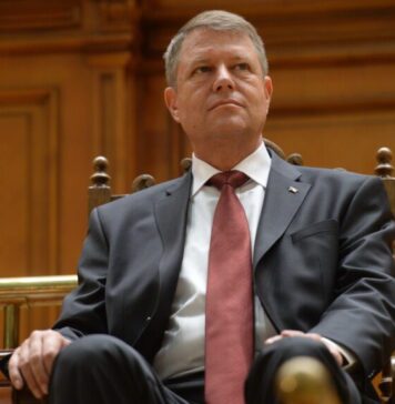 Cozmin Gușă: „Singura soluție e ca viitorul Parlament să constate că Iohannis e ilegal în funcție din 21 decembrie, iar viitorul președinte al Senatului să preia interimatul și să propună un premier”