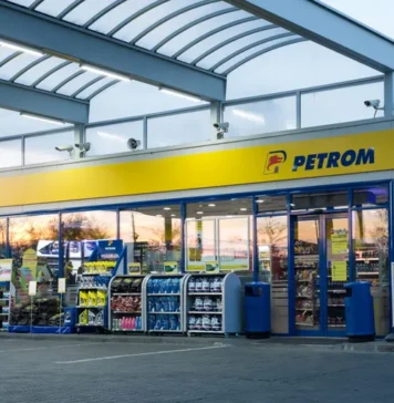 Benzina a scăzut sub 7 lei pe litru la toate stațiile Petrom din Capitală