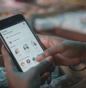 eMAG și HeyBlu anunță achiziția Orange Money