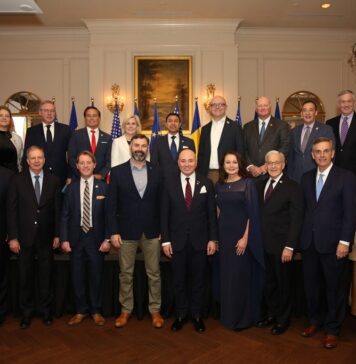 Ambasada României în SUA: În premieră, România a organizat, la Washington, un eveniment dedicat secretarilor de stat ai statelor americane. Peste 40 de demnitari publici americani au onorat legătura dintre România şi SUA