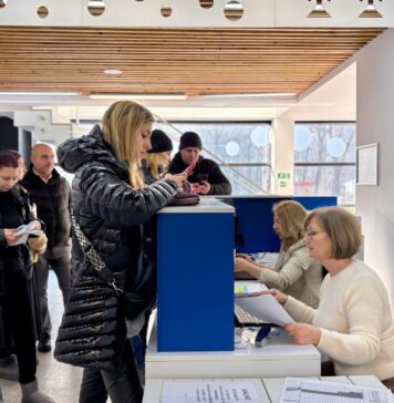 Recepțiile bazinelor Primăriei Sectorului 1 sunt deschise inclusiv sâmbăta și duminica