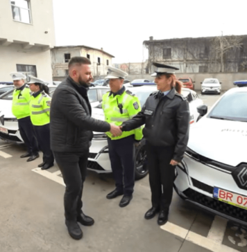 Vlad Popescu Piedone, primarul Sectorului 5: De astăzi, flota auto a Poliției Locale Sector 5 este mai prietenoasă cu mediul! 15 autoturisme electrice au intrat în dotarea instituției