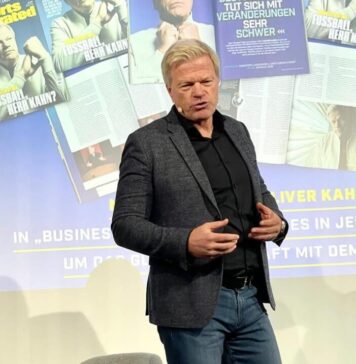 Fostul portar german Oliver Kahn, interesat să investească în clubul Bordeaux