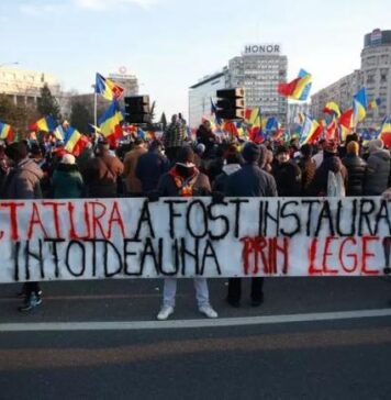 Adrian Severin: Statul român refuză cu obstinaţie să asculte nemulţumirile propriilor cetăţeni, a ajuns să-i trateze pe aceştia ca principalul pericol la adresa securităţii naţionale