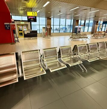 Cum arată băncile de 1,85 milioane de lei cumpărate pentru aeroportul Otopeni