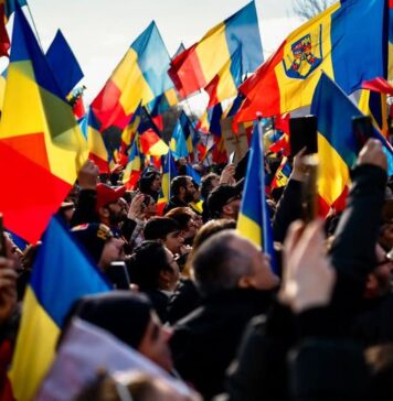 Georgescu: Acțiunea de strângere a semnăturilor este menită să arate sistemului că indiferent de ceea ce cred ei că pot amâna sau bloca, noi, poporul suntem cei care vor folosi toate pârghiile pentru a ne proteja democrația și libertatea!