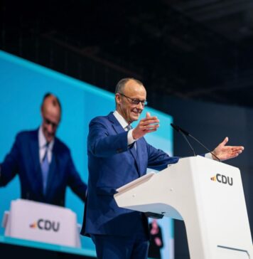 Alegeri în Germania: Merz (CDU) doreşte formarea cât mai rapidă a unui guvern; Scholz îşi asumă responsabilitatea unei înfrângeri”amare”
