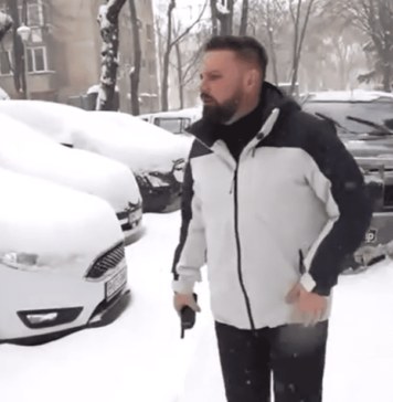 Vlad Popescu Piedone, primarul Sectorului 5: Continuăm acțiunile de deszăpezire, cu precădere pe străzile secundare. Se lucrează 24/24h cu efectiv complet