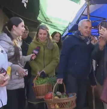 Călin Georgescu a dat startul boicotării hipermarketurilor. Președintele ales a descins alături de soția sa în piața 16 februarie din Bucureștii Noi