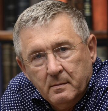 Cornel Nistorescu: „Și Georgescu ăsta, tot nu pricepe? Îl lăsăm să plece acasă, dar să stea cuminte! Nu poate să înțeleagă că nu e cazul să mai încurce alegerile? Tocmai acum, cînd avem probleme cu americanii și cu Bruxelles-ul. Să stea mai ferit și vedem!”