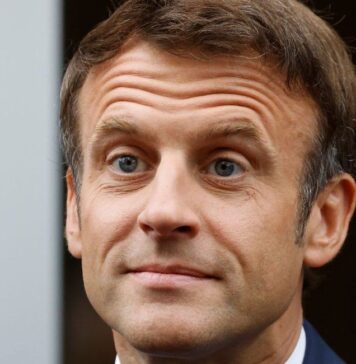 „Macron a convocat o întâlnire de urgență a liderilor țărilor europene ce contează, dar va reuși doar să consfințească că UE a căzut între scaune! România nu-i la masă, dar e-n meniul ”marii împărțeli”, spune Cozmin Guşă