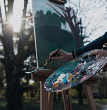 Doar 9% dintre operele de artă vândute au ca autori femei. Expoziția Women Crafting the Future pune în lumină creațiile artistelor din România