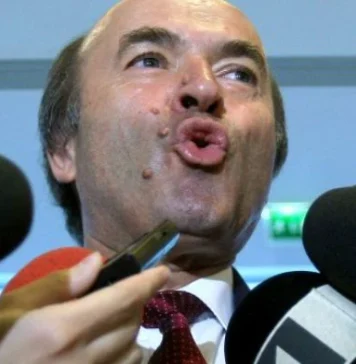 Tudorel Toader: „Una e ce vrea opinia publică şi alta ce scrie şi permite Constituţia”