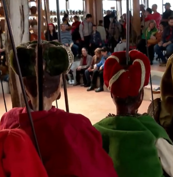 Premieră europeană la Muzeul Atelier din Piscu: Expoziția „Pupi Video Drome” aduce tradiția marionetelor siciliene