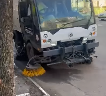 Primăria Sectorului 5, prin societățile Salubrizare Sector 5 și Amenajare, continuă curățenia de primăvară / VIDEO