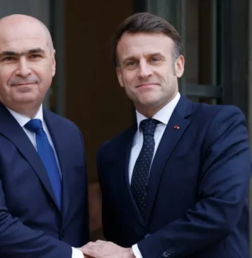 Avocata Elena Radu: „Dacă se umflă mușchii lui Macron şi ai altora de prin UE şi atacă Rusia pe motiv de ajutor pentru Ucraina, și bagă România în război oficial?”: