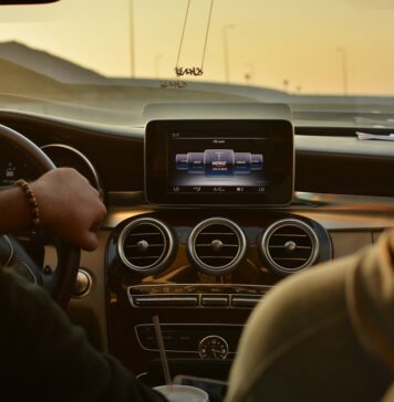 O companie de ridesharing din București, acuzată de un prejudiciu de peste 3 milioane de lei