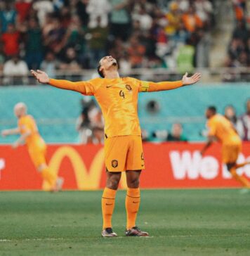 Fanii lui Liverpool se tem că van Dijk va pleca la vară la PSG