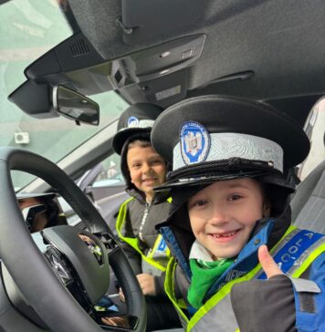 Primăria Sectorului 5 le oferă elevilor din ciclu primar și gimnazial posibilitatea de a fi polițiști pentru o zi,