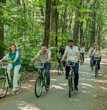 Ministrul Mediului: Marcăm un pas important în direcția reconectării oamenilor cu natura, prin inaugurarea traseelor verzi pentru bicicliști în Pădurea Băneasa