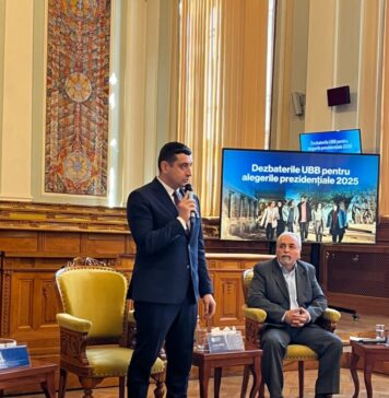 George Simion, prezent la dezbaterea de la Universitatea Babeș-Bolyai: Nu vrem ieșirea din UE și NATO, vrem respect și revenirea la democrație!