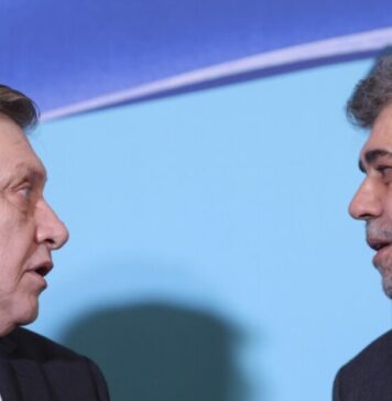 Ciolacu: „Nu avem nevoie de un președinte șef de galerie; Crin, ești în fața unei armate, ești în fața românilor, poziționează-te în locul tău de viitor președinte înaintea noastră, a tuturor”