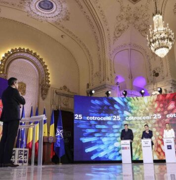 „Românilor li s-a oferit nu o discuție între candidați despre ce pot face bine pentru popor în cel mai greu moment din ultimele decenii, într-un cadru firesc, ci o demonstrație aproape ostentativă de opulență. – într-una dintre sălile de lux ale edificiului, cu gigantice candelabre ca în sala de bal a Titanicului și o arhitectură de excepție. Cu ecrane gigantice special instalate, în luminile curcubeului, creînd o atmosferă de-a dreptul feerică. Nu au lipsit mese cu mîncare și băuturi, ca un aperitiv înainte de debutul dezbaterii. Candidații au venit în rochii și costume de superfițe, cu mașini de lux din care, la intrare, țișneau băieți în costume negre și cu tunsori scurte ca să deschidă ușa altețelor prezidențiale. Invitații au avut și ei mare grijă la toalete. Reporterițele Digi 24, organizatoare a dezbaterii, femei superbe, erau desprinse prin vestimentație parcă de la recepția de întronare a Regelui Charles”, spune jurnalistul Bogdan Tiberiu Iacob