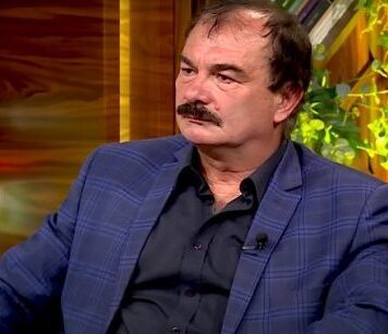 „E falimentar ca o guvernare să dea vina pe factorul extern și să nu vadă problemele reale din ţară; totul este prezentat ca un pericol, o ploaie de vară devine subiect de cod roşu”, spune prof. Mircea Miclea