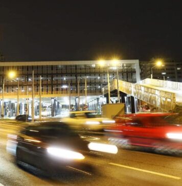 Parcările supraetajate din București se scumpesc de la 1 mai