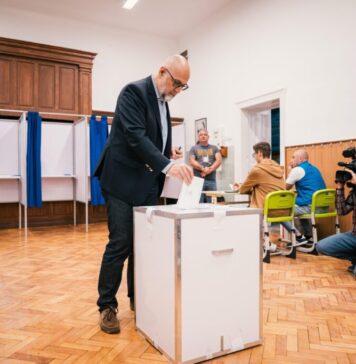 Kelemen Hunor: Am votat pentru a nu ne întoarce în trecut