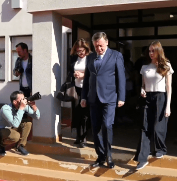 Crin Antonescu: Am votat pentru o Românie unită, puternică şi demnă