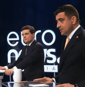 Prima dezbatere televizată între cei doi candidaţi la alegerile prezidenţiale: S-au confruntat din nou pe tema deprecierii leului şi neîncrederea din mediul financiar