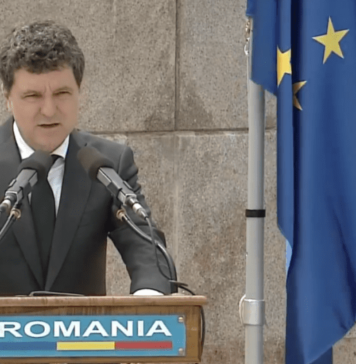 Nicușor Dan, de Ziua Eroilor: Avem datoria să ducem mai departe o țară demnă, unită și respectată