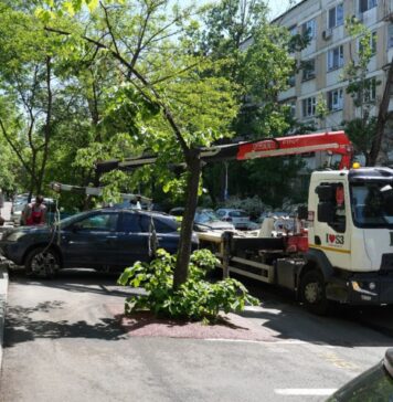 Primăria Sectorului 3 amenință că se ridică mașinile dacă nu este respectat programul de salubrizare a parcărilor de reședință