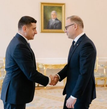 AUR leader George Simion meets Polish President Andrzej Duda in Warsaw