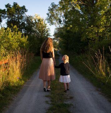 Family, beginning of everything that really matters in #life, says Labor minister on International Day of Families