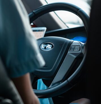 Gigantul chinez BYD se lansează oficial în România