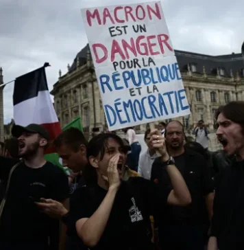 George Simion i-a scris lui Macron: „Suveranitatea națională NU ESTE NEGOCIABILĂ!”