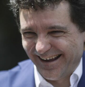 Nicuşor Dan le-a cerut liberalilor să-l susţină mai discret în teritoriu, să nu aibă însemnele PNL (Realitatea Plus)