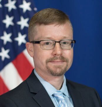 Ambasadoarea SUA la Bucureşti Kathleen Kavalec se retrage. Adjunctul şefului misiunii, Michael Dickerson, va ocupa funcţia de Chargé d’affaires ad interim în cadrul Ambasadei