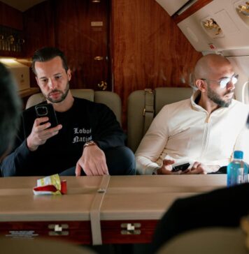 Tristan Tate se confruntă cu o anchetă privind presupusa ingerință în alegerile din România