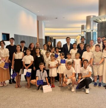 Victor Negrescu: Am avut bucuria să invit, săptămâna aceasta, la Parlamentul European, un grup de copii români din diaspora