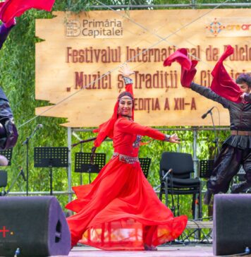 Începe Festivalul Internațional de Folclor „Muzici și Tradiții în București”
