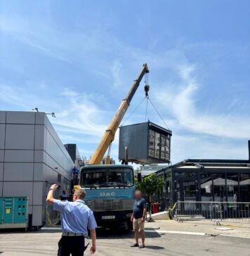 Continuă demolarea magazinelor care funcționează ilegal în Sectorul 6